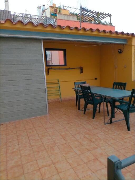 Preciosa Casa De 2 Pisos A 50 Metros De La Playa Vila Canet De Mar Exterior foto